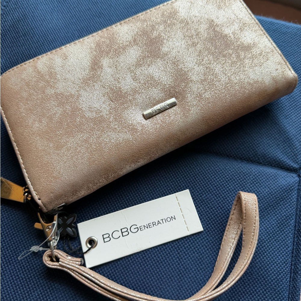 BCBGeneration Allison Wallet Metallic Copper Zip Around Wristlet NWT